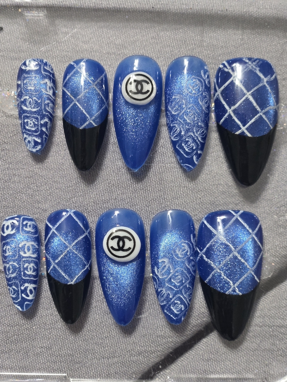 Luxery Inspired Logo-Blue Glitter Press-On Nails Set